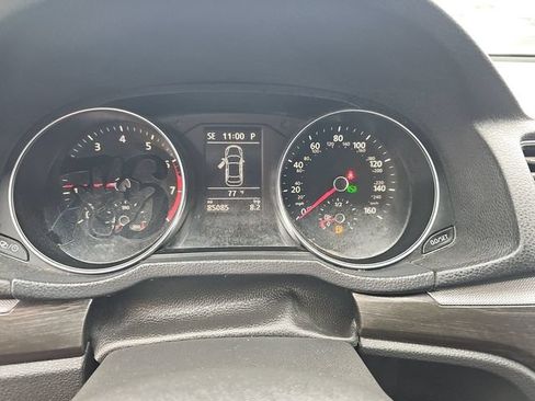 Used 2018 Volkswagen Passat 2.0T SE FWD image 7