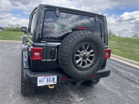 Used 2023 Jeep Wrangler Unlimited Rubicon 392 w/ Trailer Tow Package AWD/4WD image 10