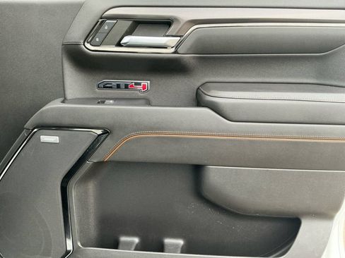 Used 2022 GMC Sierra 1500 AT4 w/ AT4 Premium Package AWD/4WD image 16