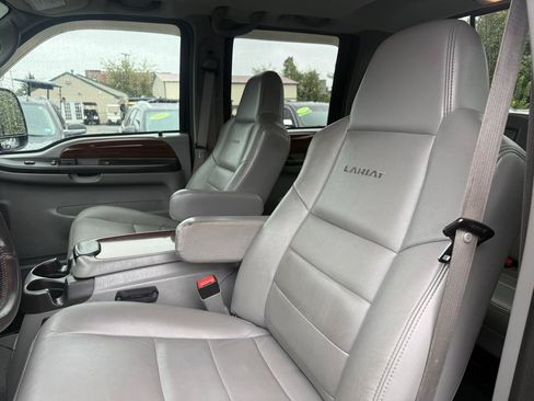 Used 2006 Ford F350 Lariat AWD/4WD image 38