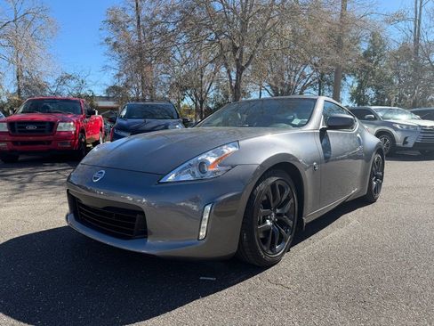 Used 2016 Nissan 370Z Touring image 3