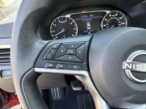 Used 2025 Nissan Altima 2.5 SV FWD image 28