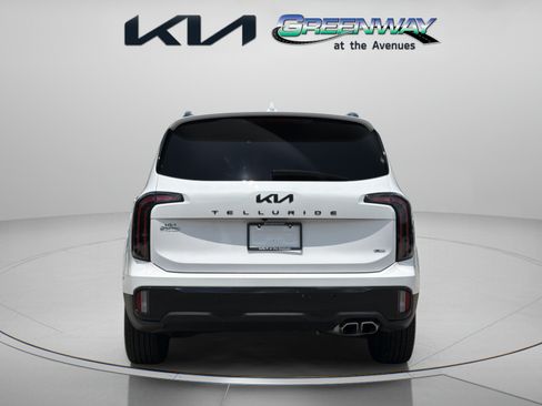 Certified 2025 Kia Telluride SX Prestige X-Line AWD/4WD image 5