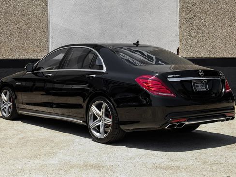 Used 2017 Mercedes-Benz S 63 AMG 4MATIC Sedan w/ Warmth & Comfort Package image 10