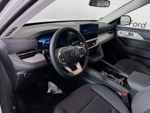 New 2026 Ford Explorer Active image 3