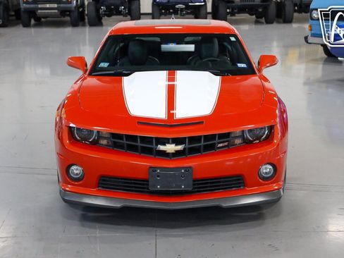 Used 2010 Chevrolet Camaro SS w/ LPO, Ground Effects Package image 5