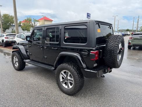 Used 2021 Jeep Wrangler Unlimited Sahara AWD/4WD image 7
