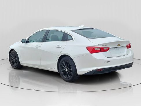 Used 2016 Chevrolet Malibu LT FWD image 3