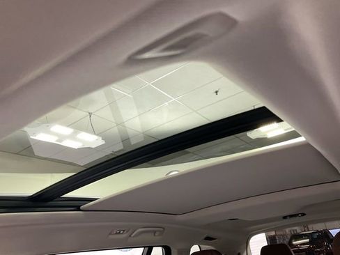 Certified 2024 BMW X7 xDrive40i image 19