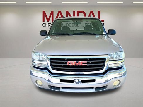 Used 2005 GMC Sierra 1500 SLE w/ Safe And Sound Package RWD image 2