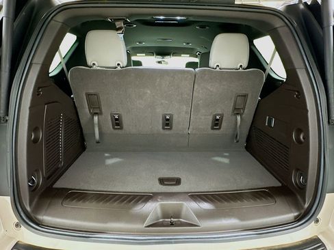 Used 2022 Chevrolet Tahoe LT RWD image 27