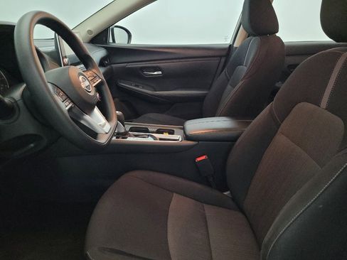 Used 2025 Nissan Sentra SV FWD image 17