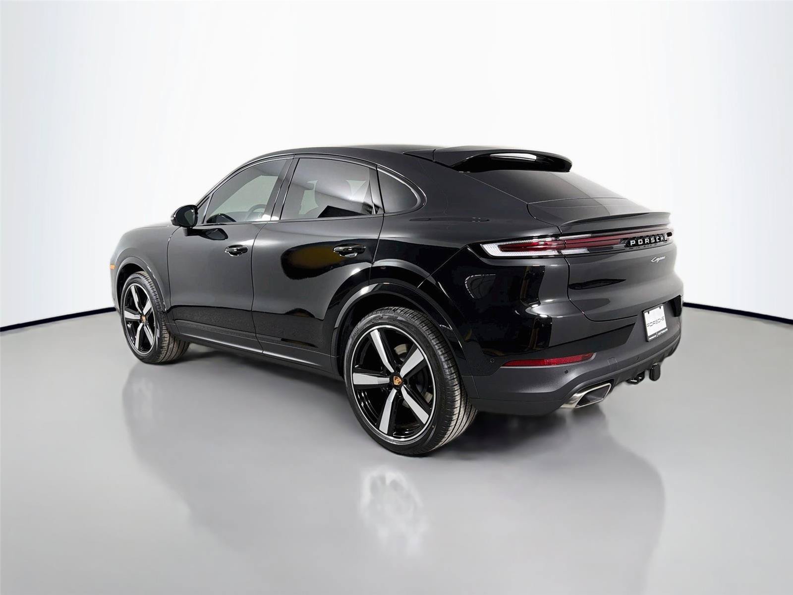 Used 2026 Porsche Cayenne Coupe AWD/4WD image 3