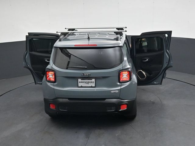Used 2016 Jeep Renegade Latitude FWD image 40