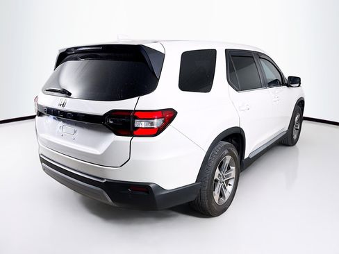 Used 2025 Honda Pilot EX-L image 32