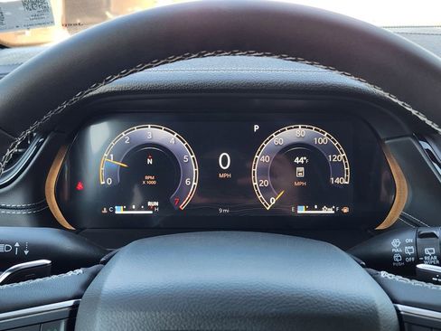 New 2026 Jeep Grand Cherokee Altitude image 11