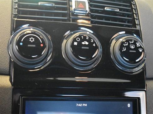 Used 2008 Saturn Sky Carbon Flash image 20