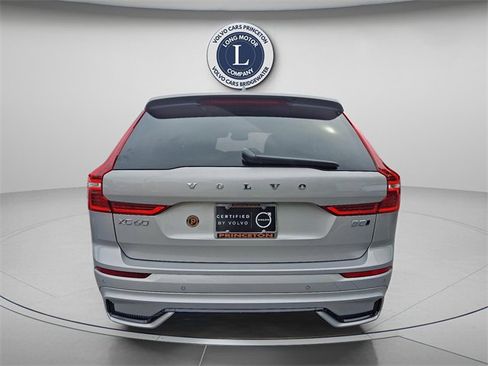 Certified 2025 Volvo XC60 B5 Plus image 5