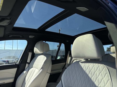 Used 2025 BMW X5 M60i image 16