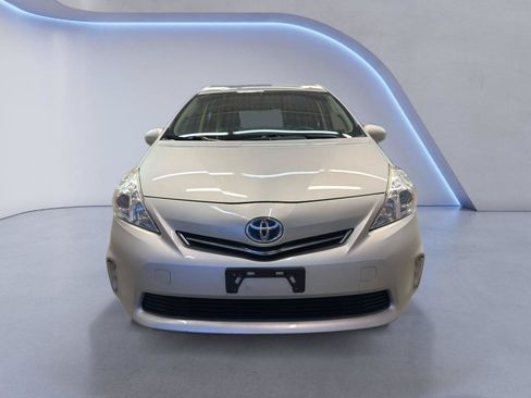 Used 2014 Toyota Prius V Three FWD image 2