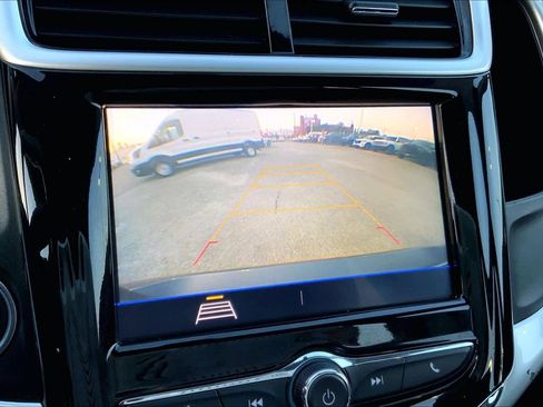 Used 2020 Chevrolet Sonic Premier image 24