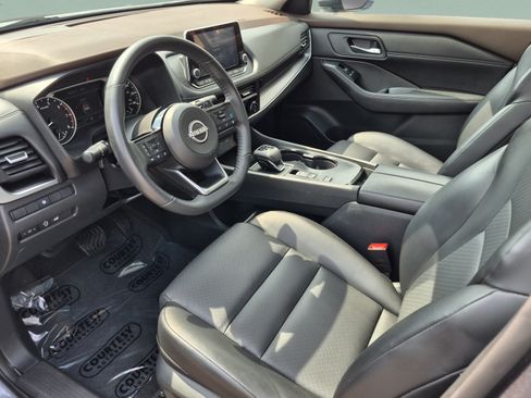 Certified 2023 Nissan Rogue SV w/ SV Premium B Package FWD image 18