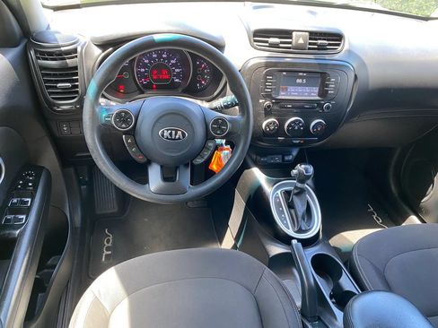 Used 2017 Kia Soul w/ Convenience Package FWD image 12
