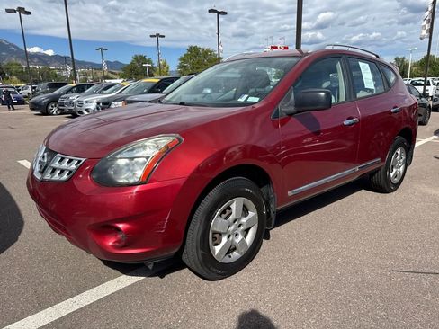 Used 2014 Nissan Rogue S w/ Convenience Package image 3