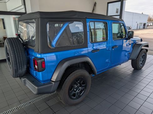 Used 2021 Jeep Wrangler Unlimited Sport AWD/4WD image 2