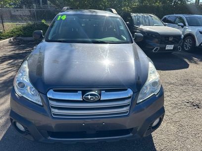 Used 2014 Subaru Outback 2.5i w/ Alloy Wheel Package