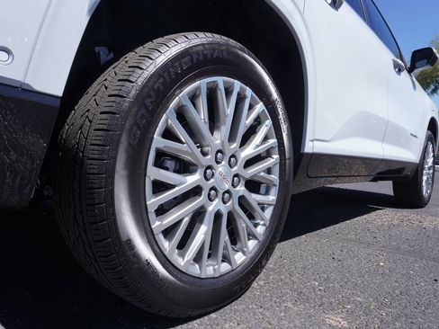 New 2026 GMC Acadia Denali w/ Super Cruise Package image 6