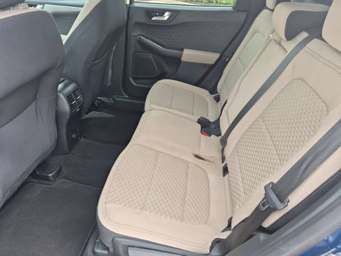 Used 2020 Ford Escape SE FWD image 18