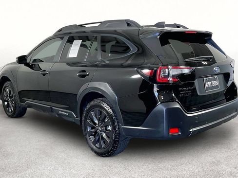 Used 2025 Subaru Outback Onyx Edition AWD/4WD image 15