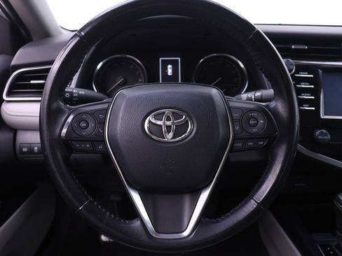 Used 2020 Toyota Camry SE FWD image 15