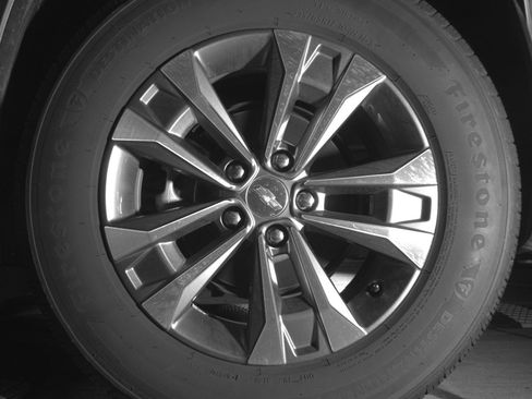 Used 2025 Chevrolet Equinox LT FWD image 14