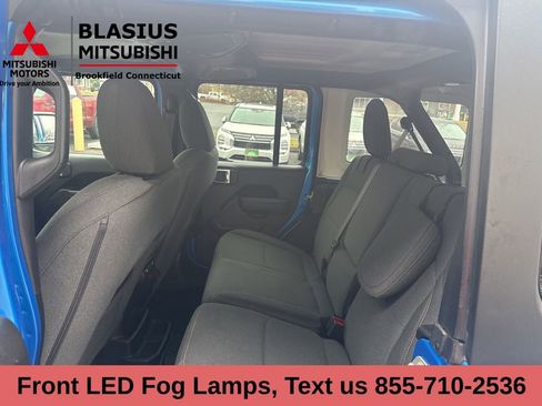 Used 2024 Jeep Wrangler Unlimited w/ Convenience Group image 27