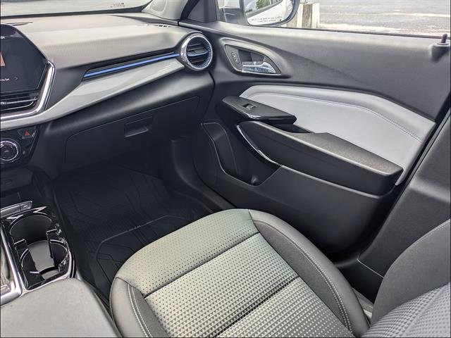 New 2026 Chevrolet Trax LT w/ Driver Confidence Package FWD image 16