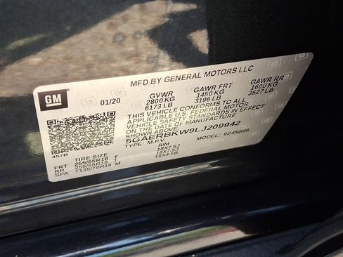 Used 2020 Buick Enclave Essence w/ LPO, Floor Liner Package FWD image 27