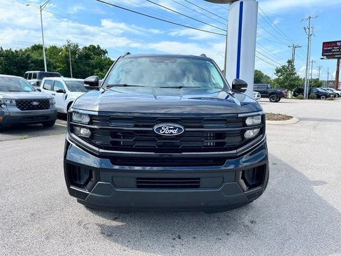 New 2027 Ford Expedition Active AWD/4WD image 2