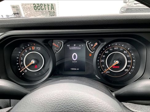 Used 2025 Jeep Gladiator Sport AWD/4WD image 8