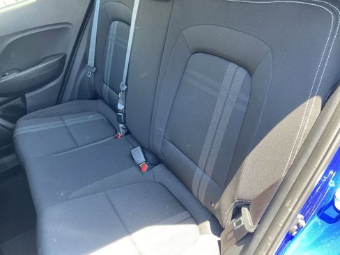 Used 2025 Hyundai Venue SEL FWD image 12