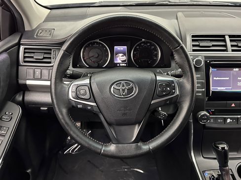Used 2015 Toyota Camry XSE image 23