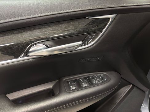 Used 2021 Cadillac XT5 Premium Luxury AWD/4WD image 15