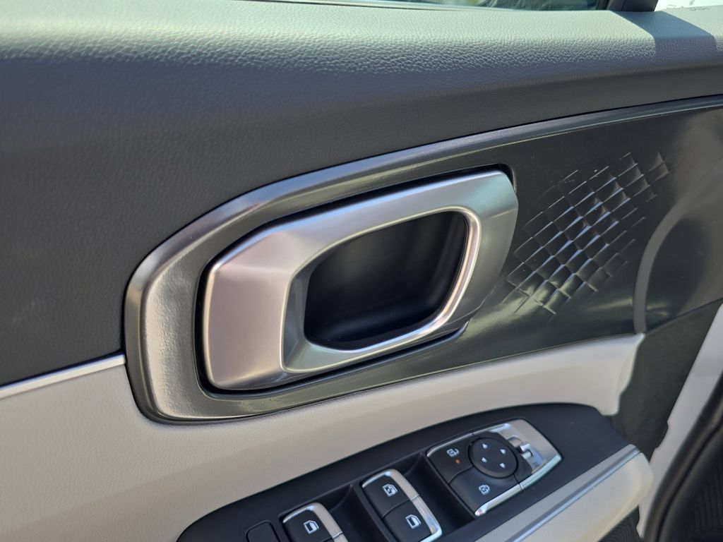 New 2026 Kia Sorento S w/ S Panoramic Sunroof Package FWD image 18
