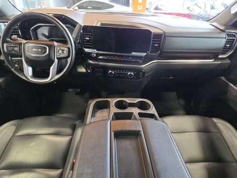 Used 2025 GMC Sierra 1500 SLT AWD/4WD image 32