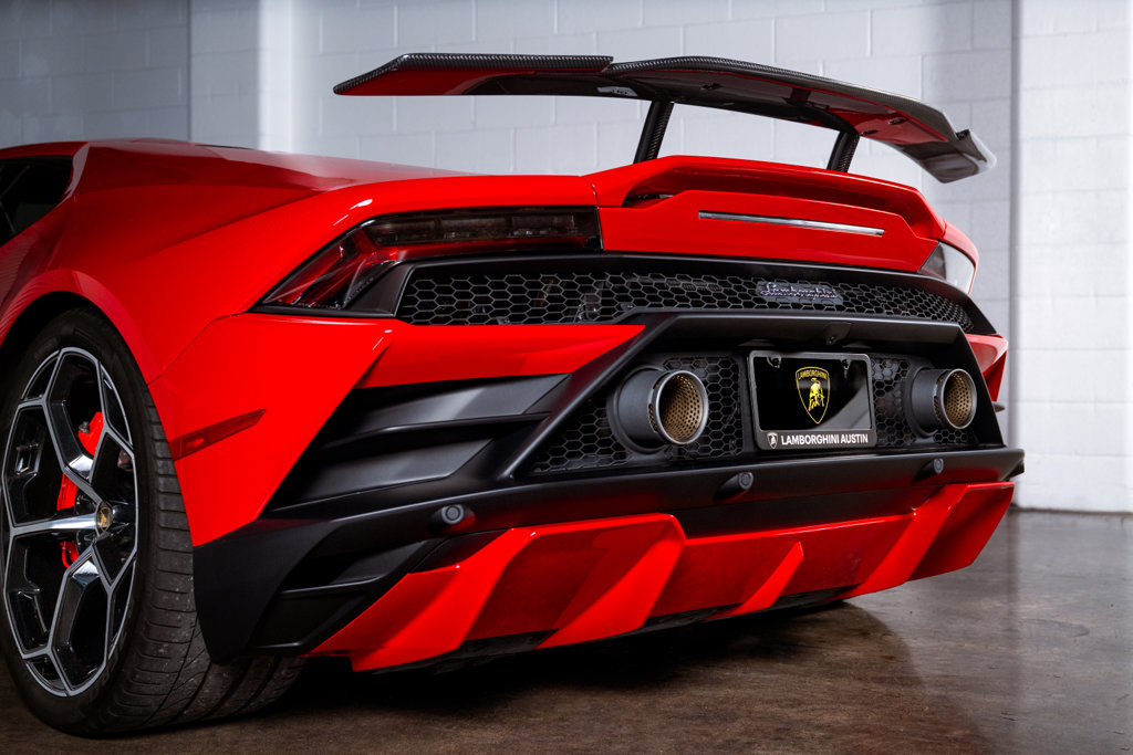 Used 2021 Lamborghini Huracan EVO RWD image 44