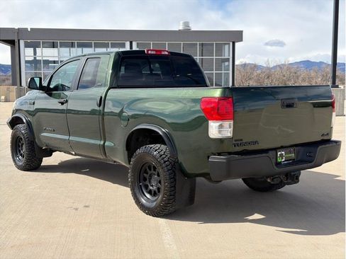 Used 2011 Toyota Tundra 4x4 Double Cab w/ SR5 Pkg image 6