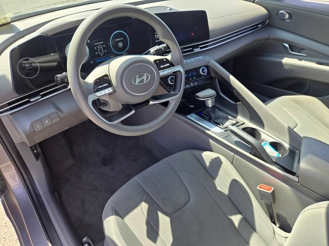 Used 2024 Hyundai Elantra SEL FWD image 10