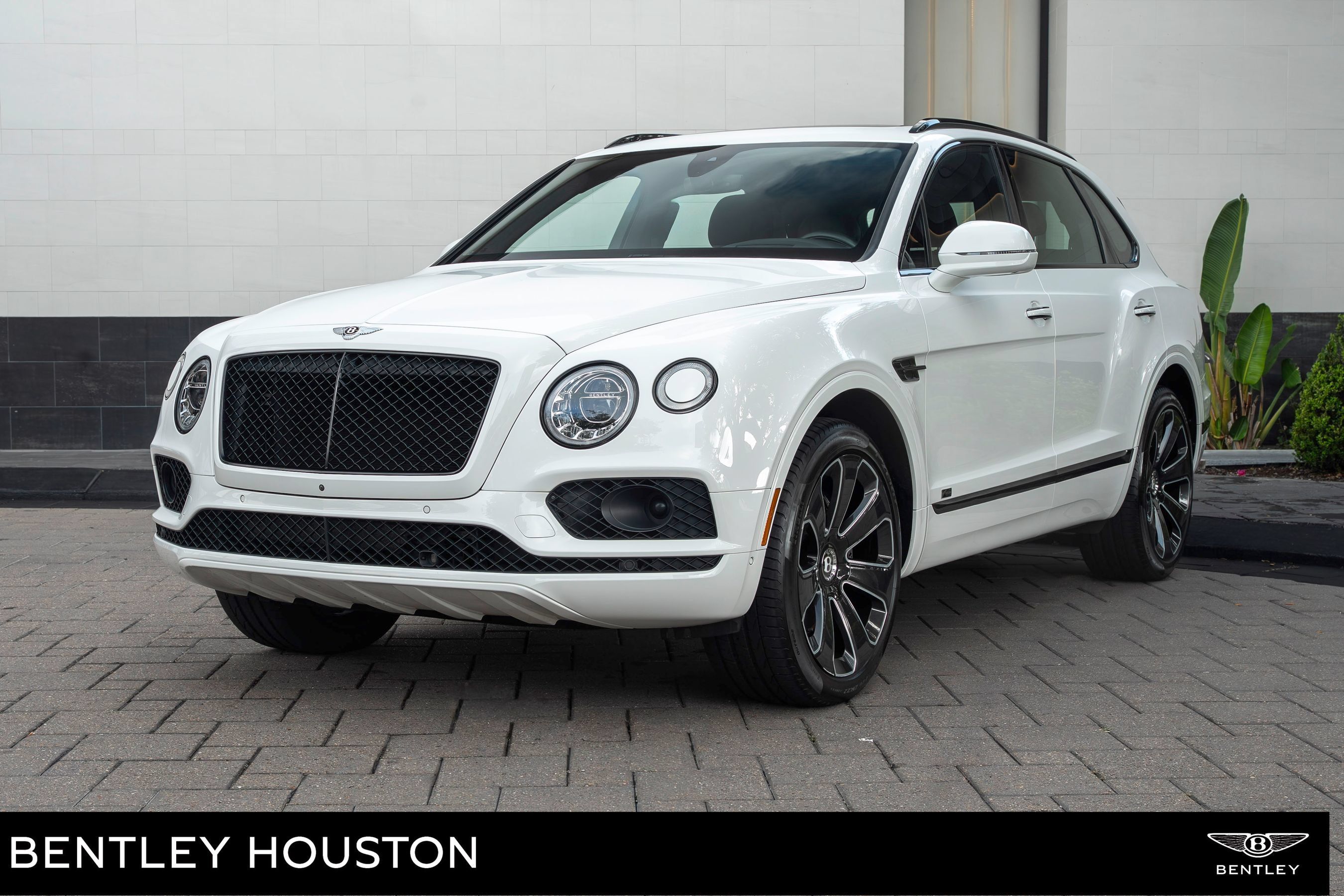 Certified 2020 Bentley Bentayga AWD/4WD image 1