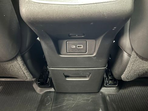 Used 2022 Cadillac XT6 Sport AWD/4WD image 28